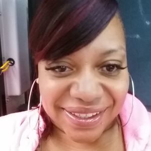 Meet your Posher, Tia